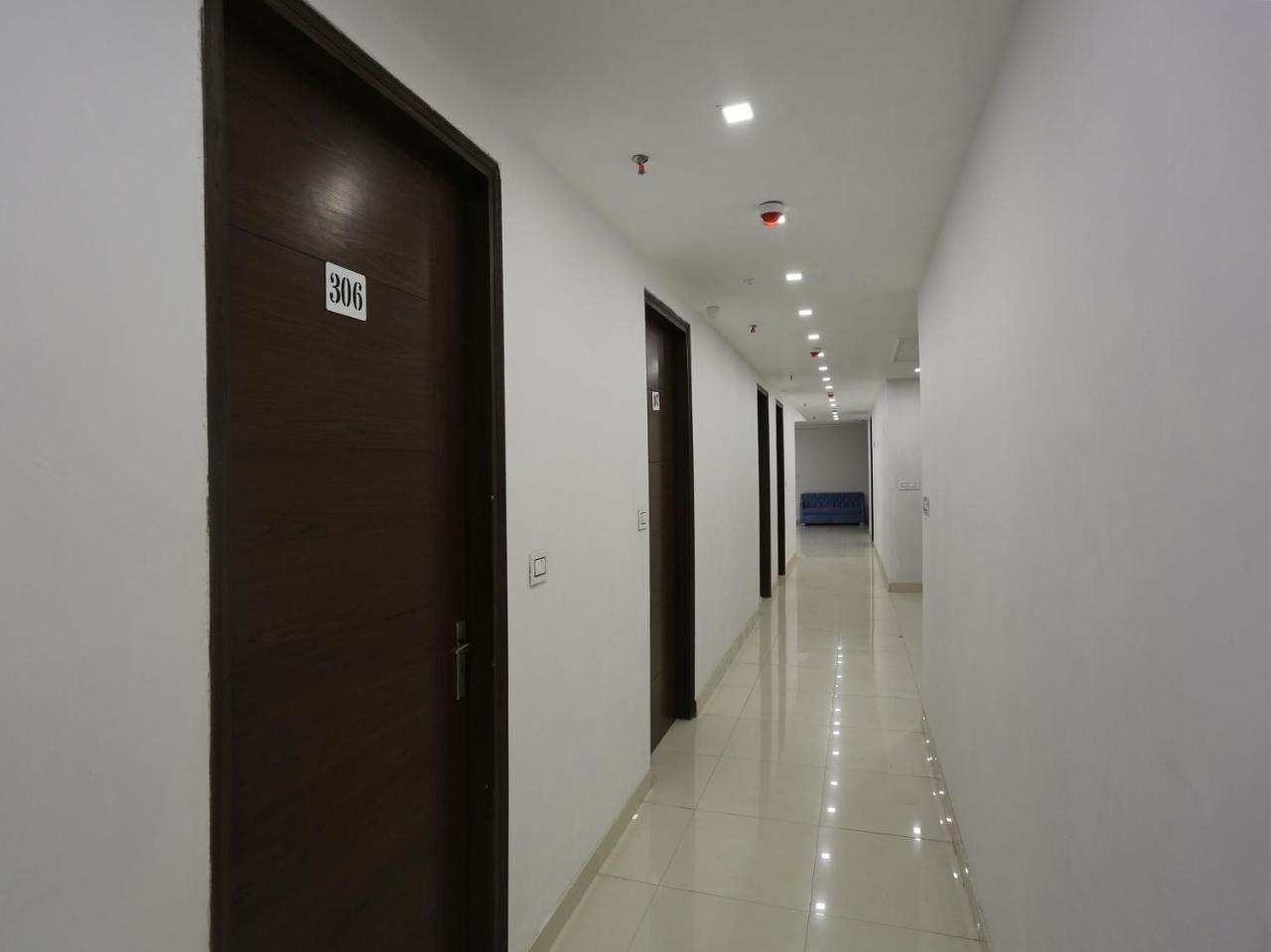Amora Rooms Dwarka New Delhi Exterior photo