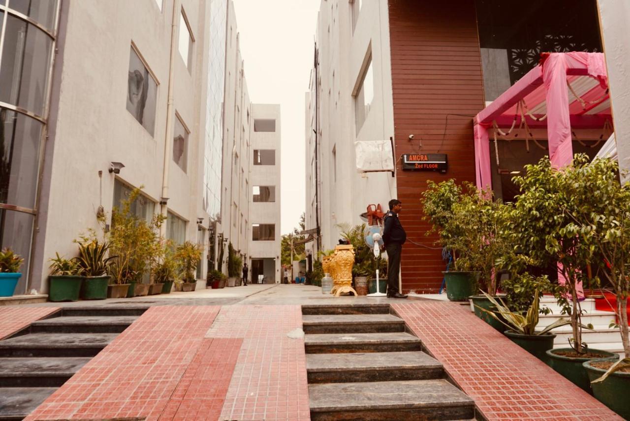 Amora Rooms Dwarka New Delhi Exterior photo
